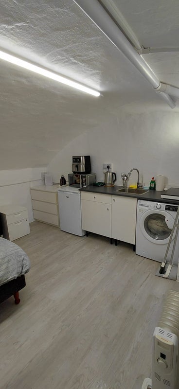 Flat Queensberry Mews West in Greater London