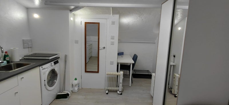 Flat Queensberry Mews West in Greater London