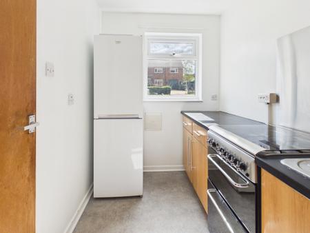 House Titchfield Close in Basingstoke and Deane