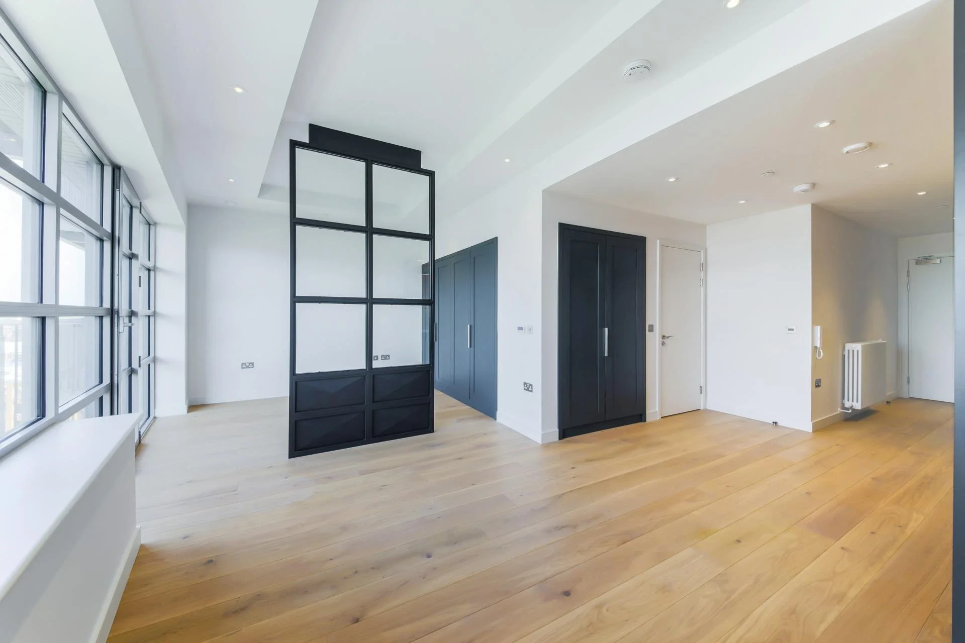 Flat Hope Street in Greater London
