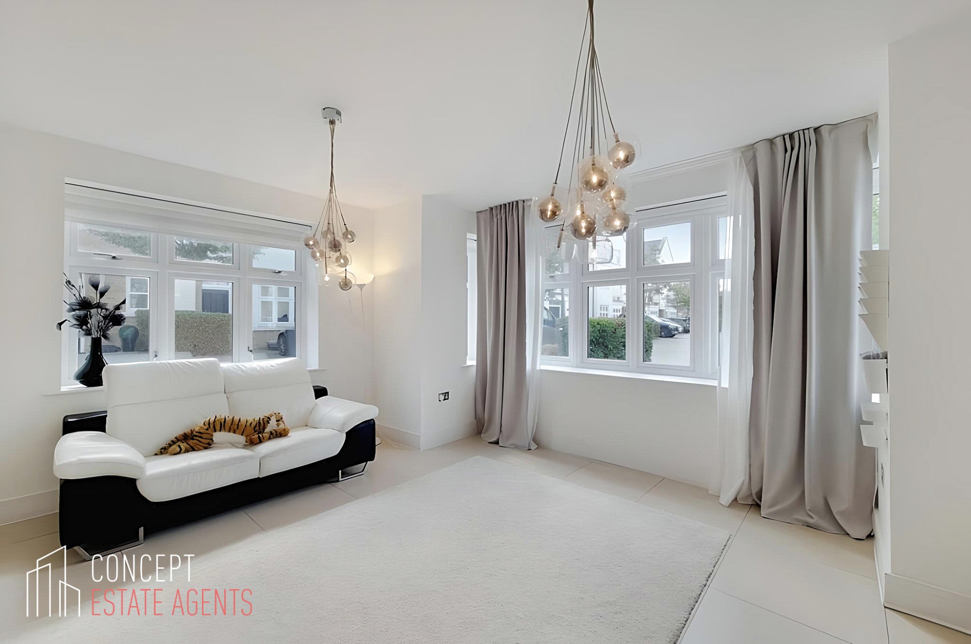 House Emerald Square in Greater London