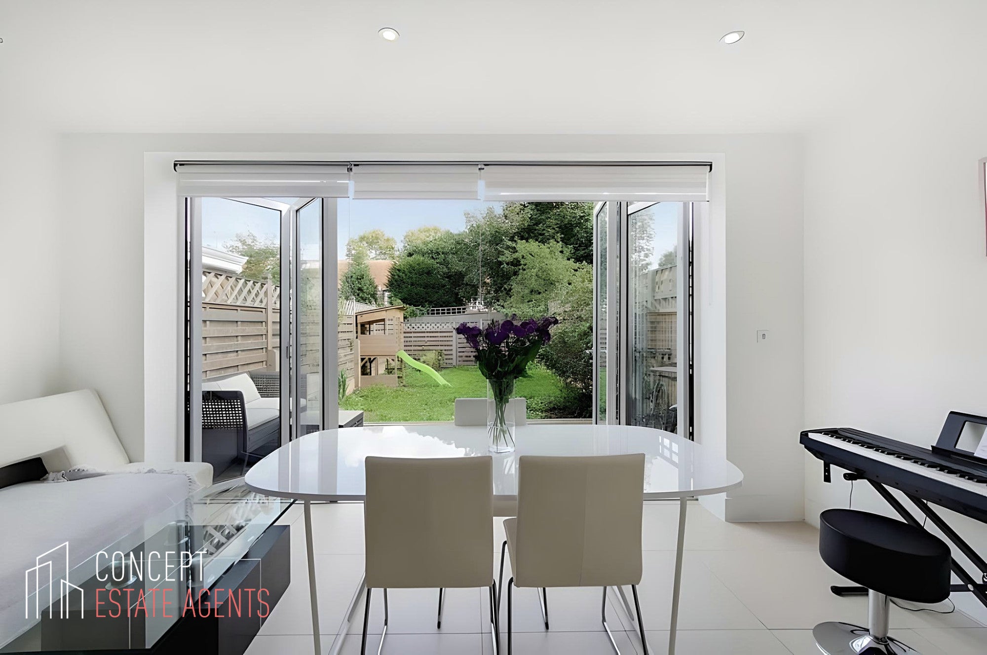 House Emerald Square in Greater London