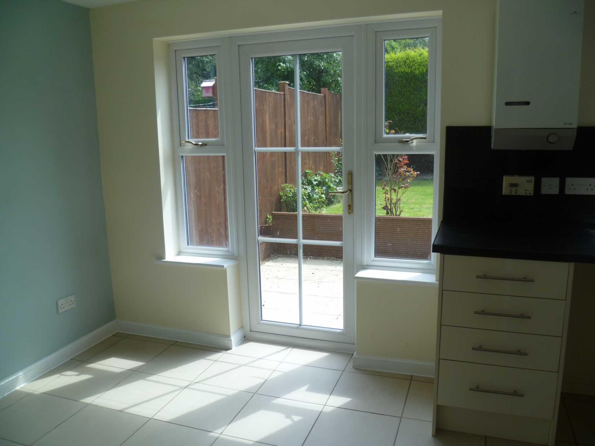 House Alexander Drive in Harborough
