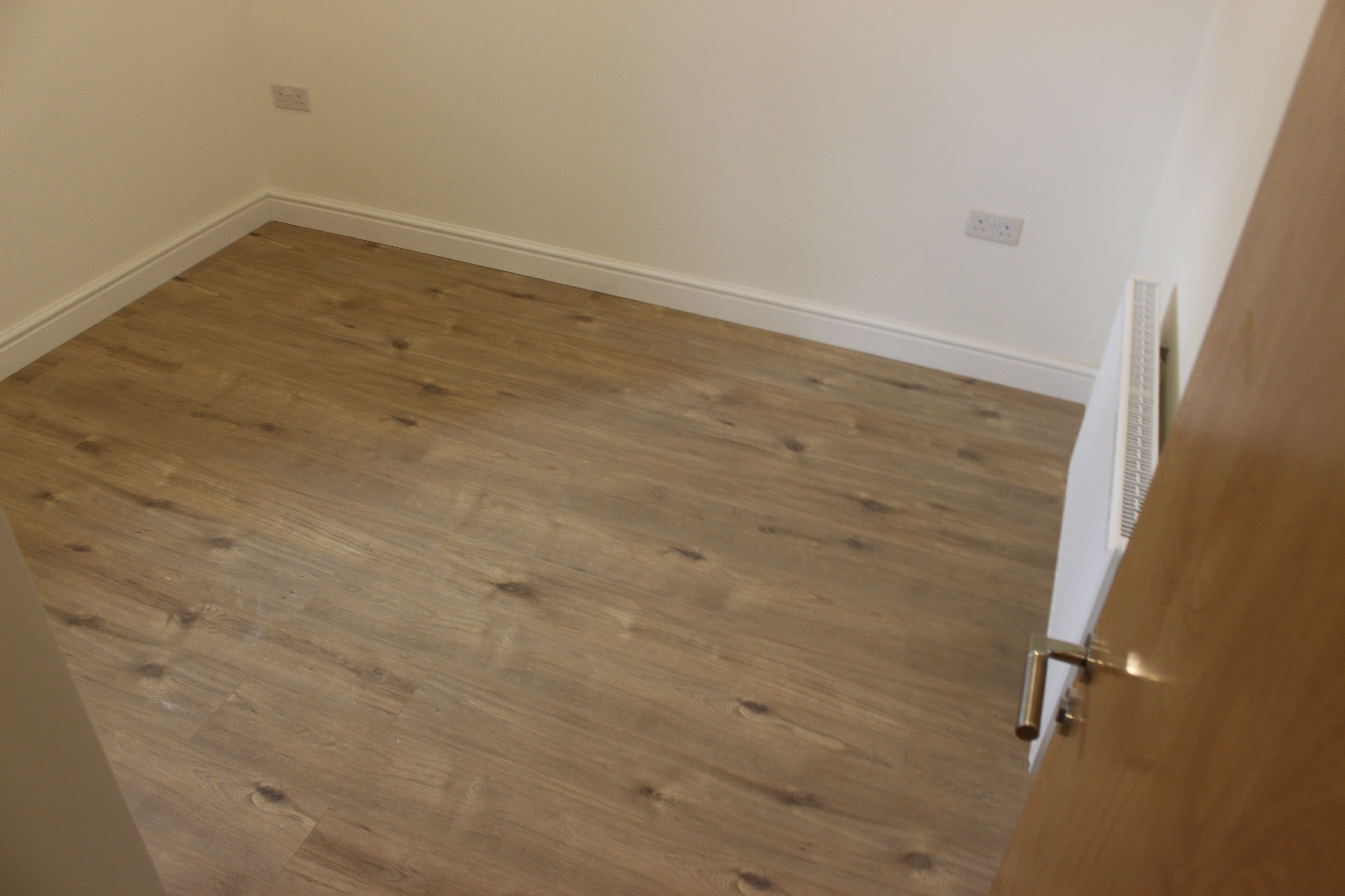 Flat Amersham Road in High Wycombe Community Board