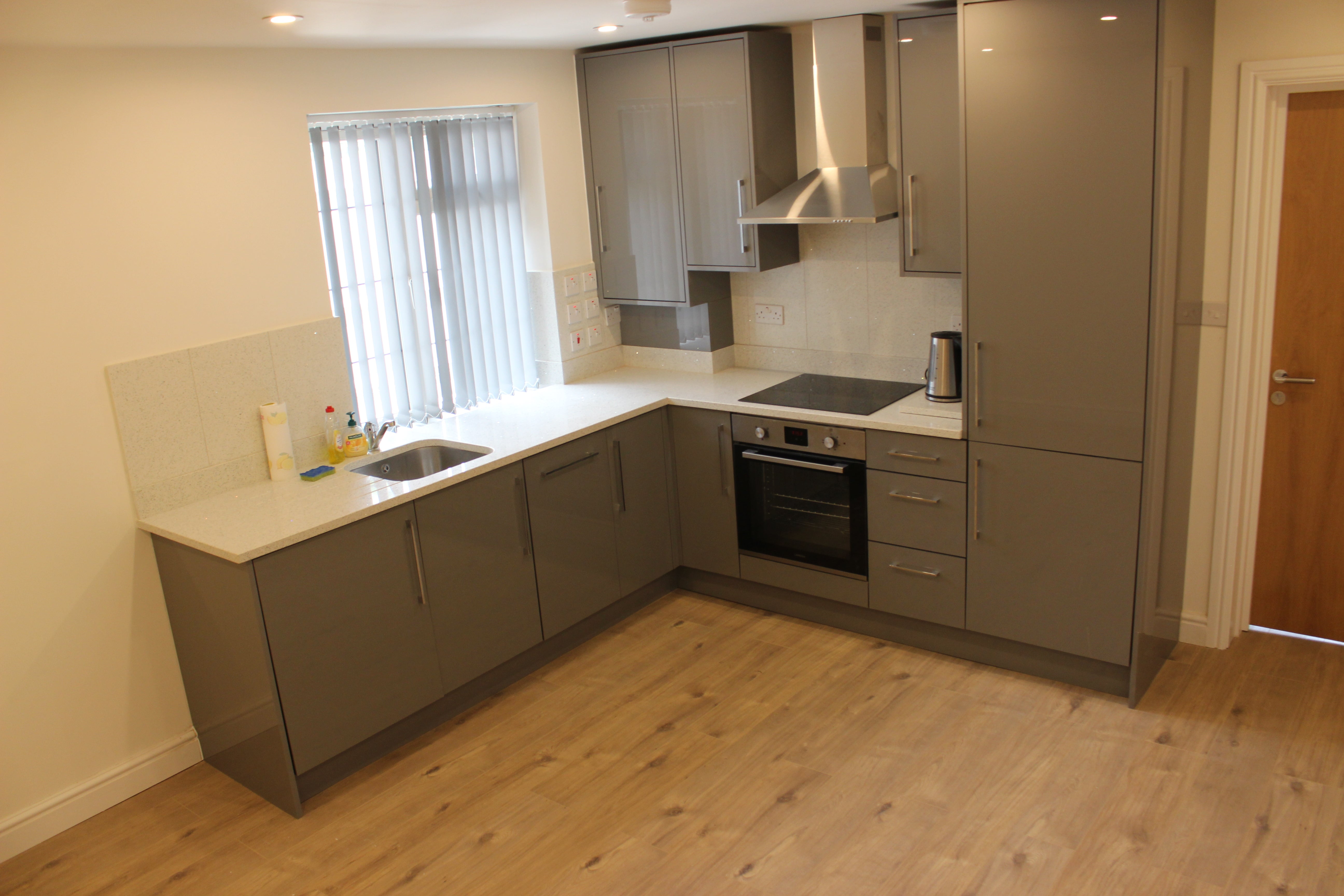 Flat Amersham Road in High Wycombe Community Board