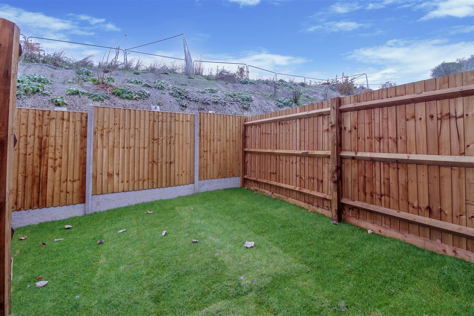 House Home Close in Redhill