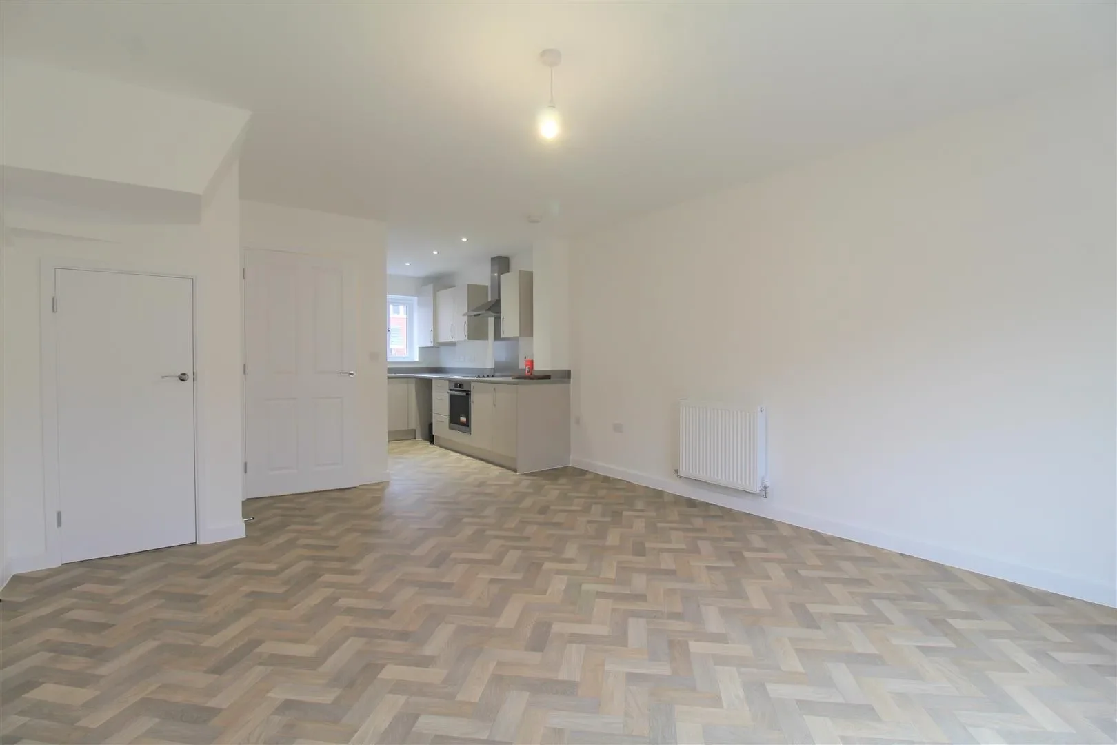 House Home Close in Redhill