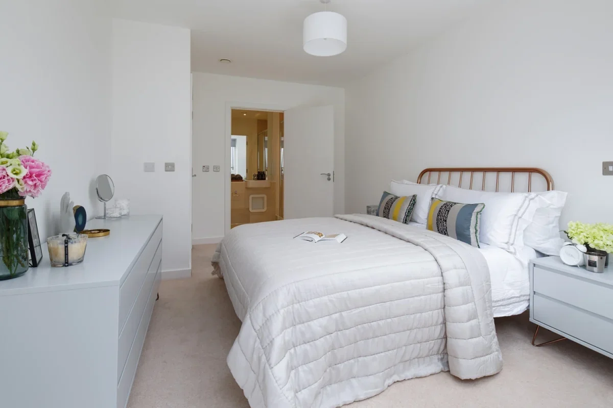 Flat Batavia Road in Greater London