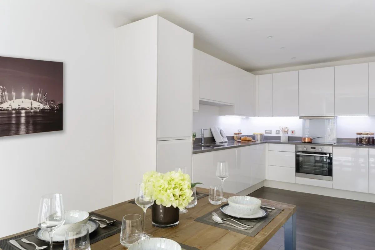 Flat Batavia Road in Greater London