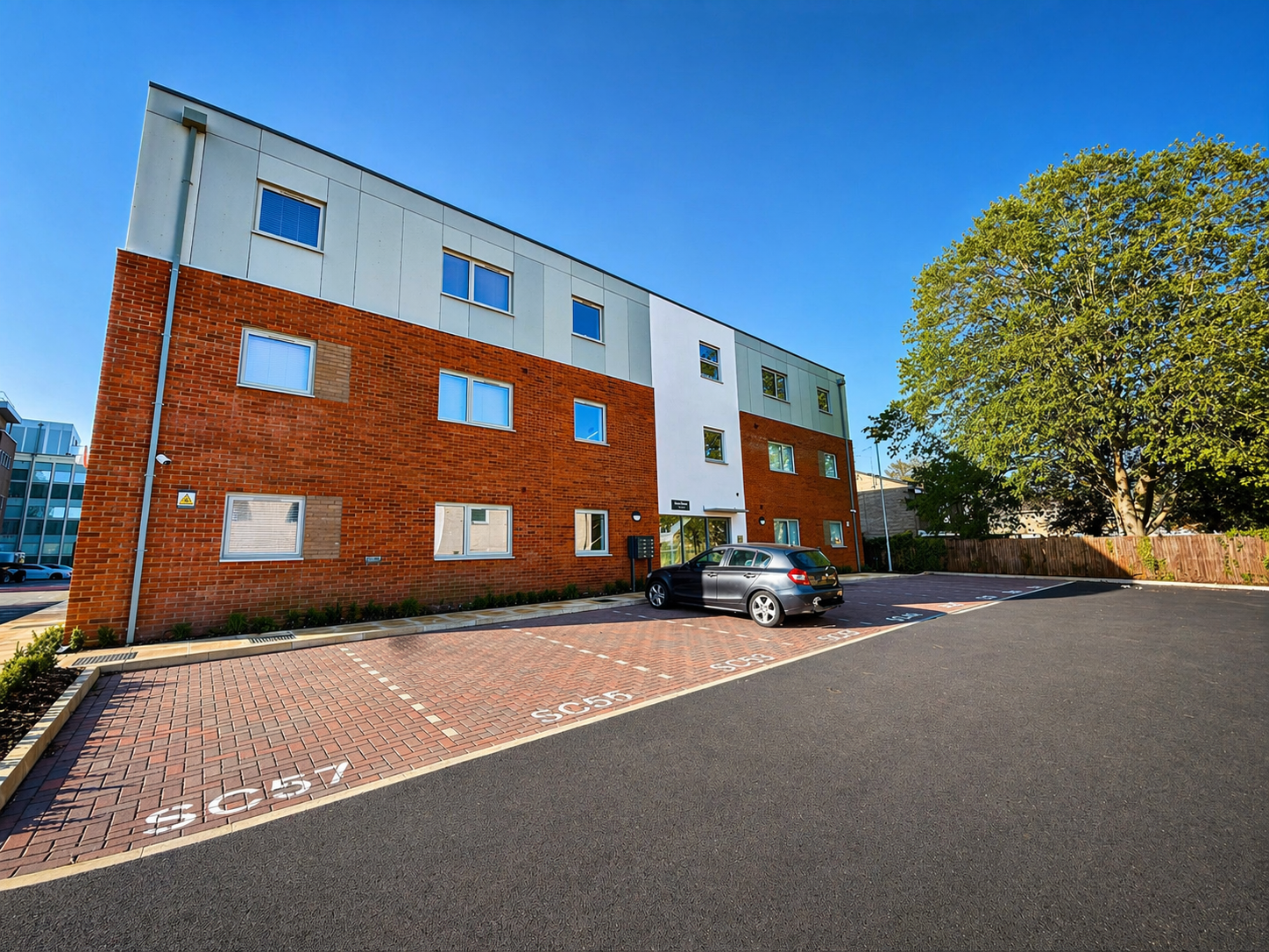 Flat Swain Court in Peterborough