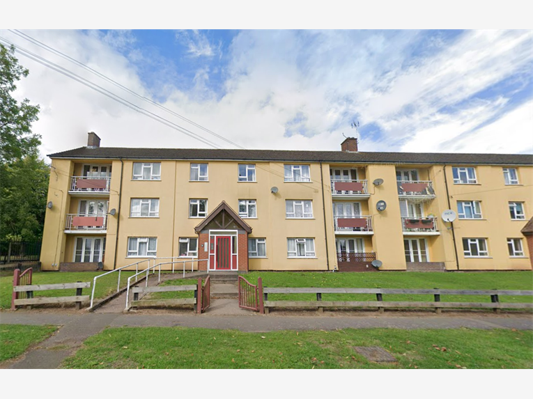 Flat Averill Road in Stafford