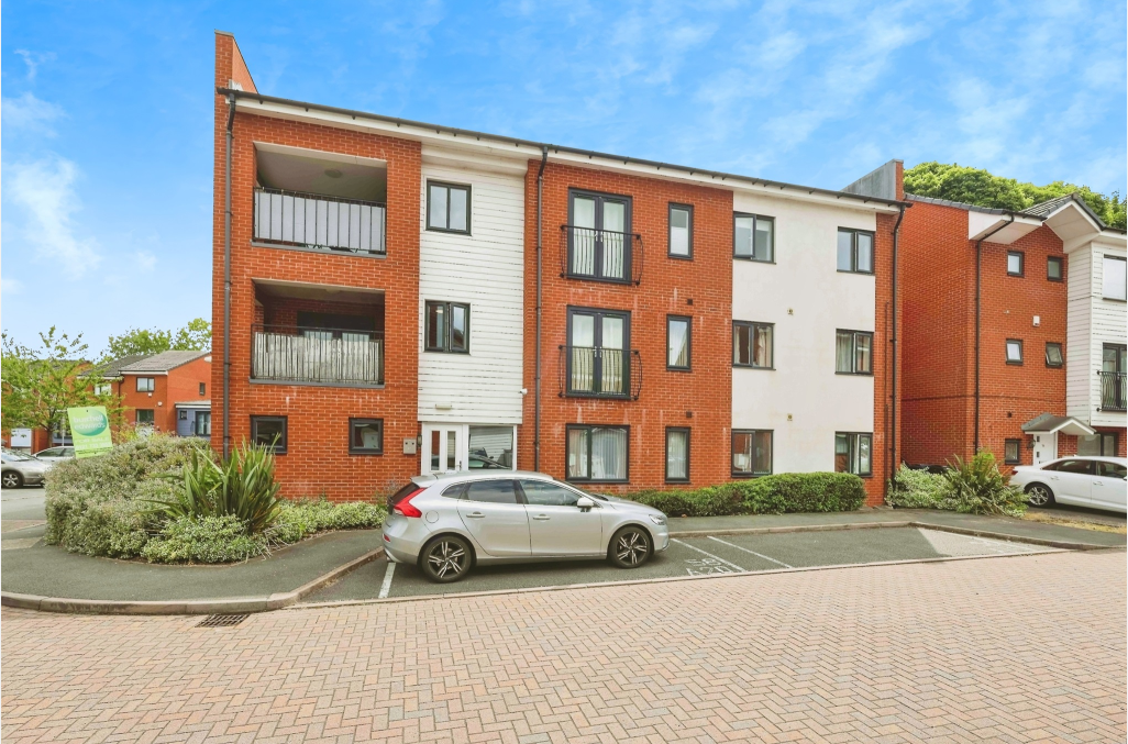 Flat Whitlock Grove in Birmingham