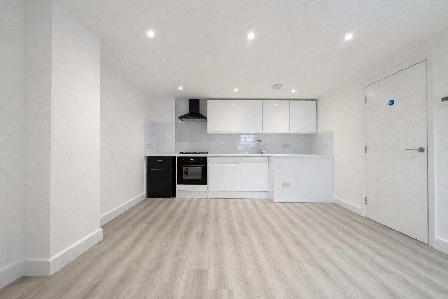 Flat West Wycombe Road in High Wycombe