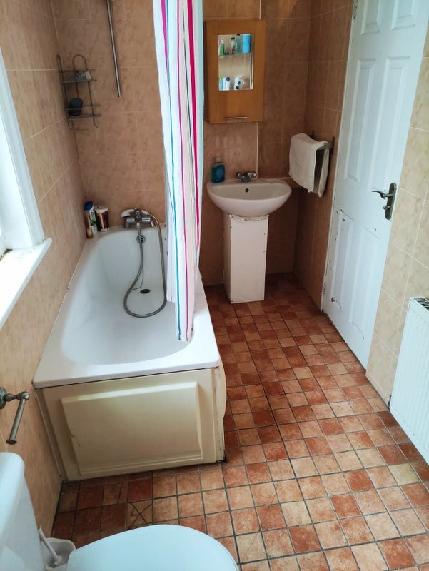 Room Wandsworth Road in Greater London