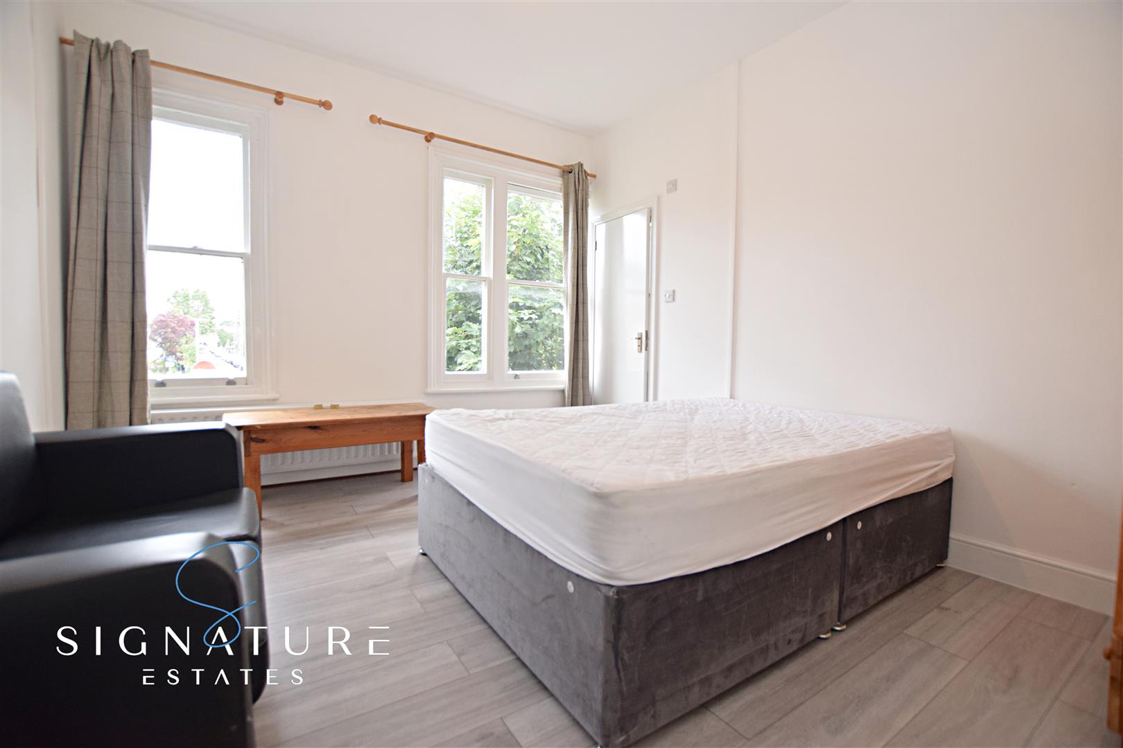 Room Malden Road in Watford