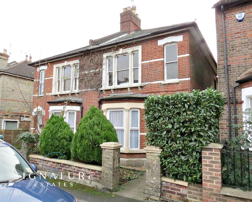 Room Malden Road in Watford