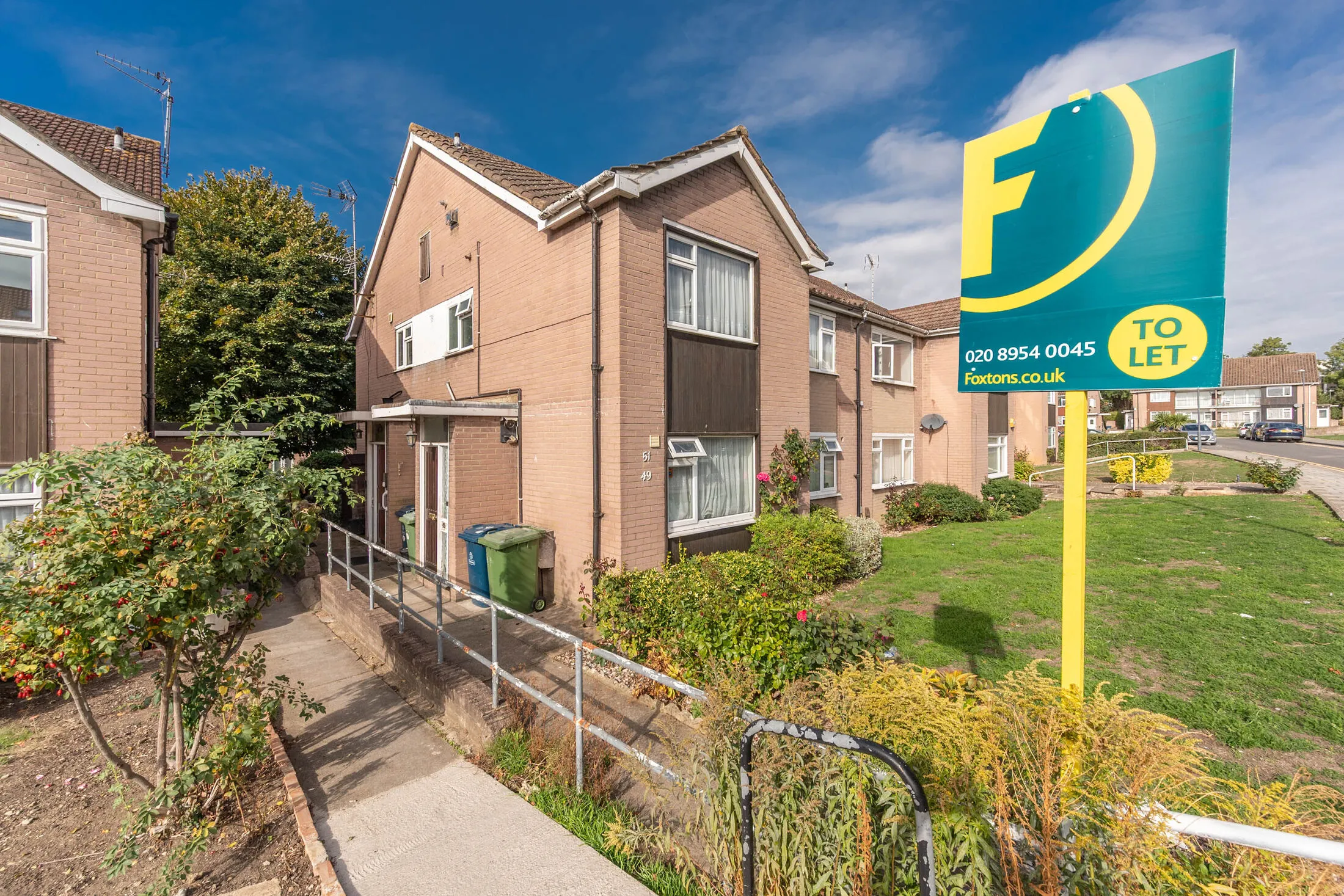 Flat Marsh Lane in Greater London