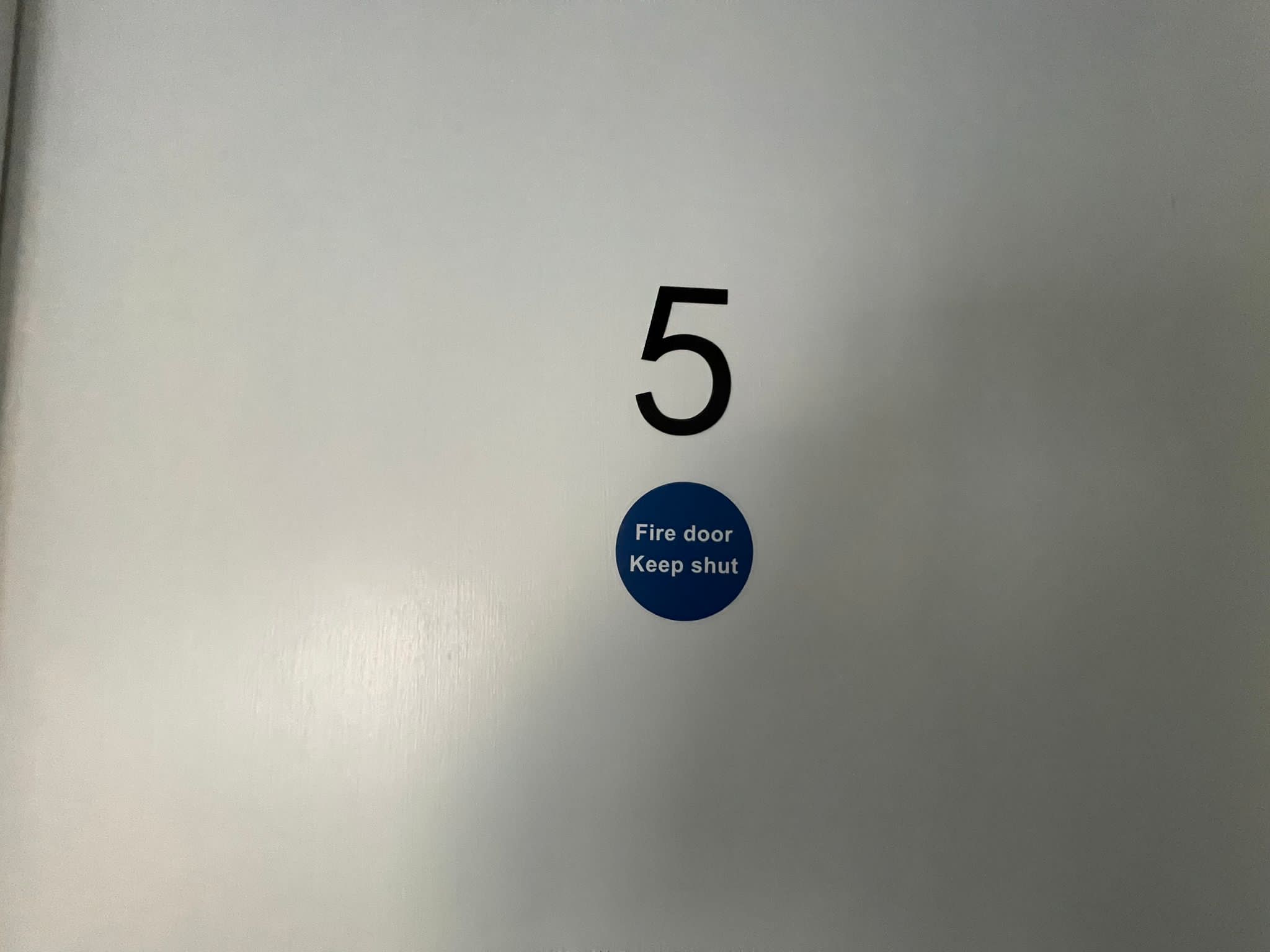 Room Harrowdene Road in London