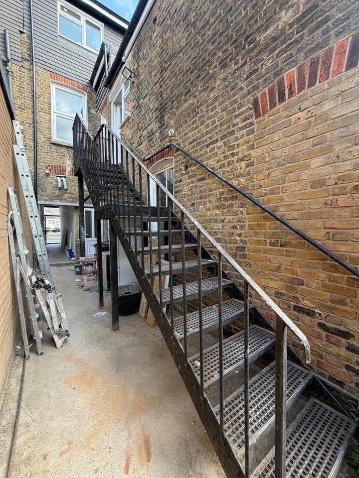 Flat Lea Bridge Road in Greater London