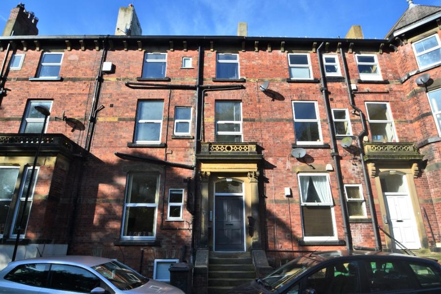 Flat Westfield Terrace in Leeds