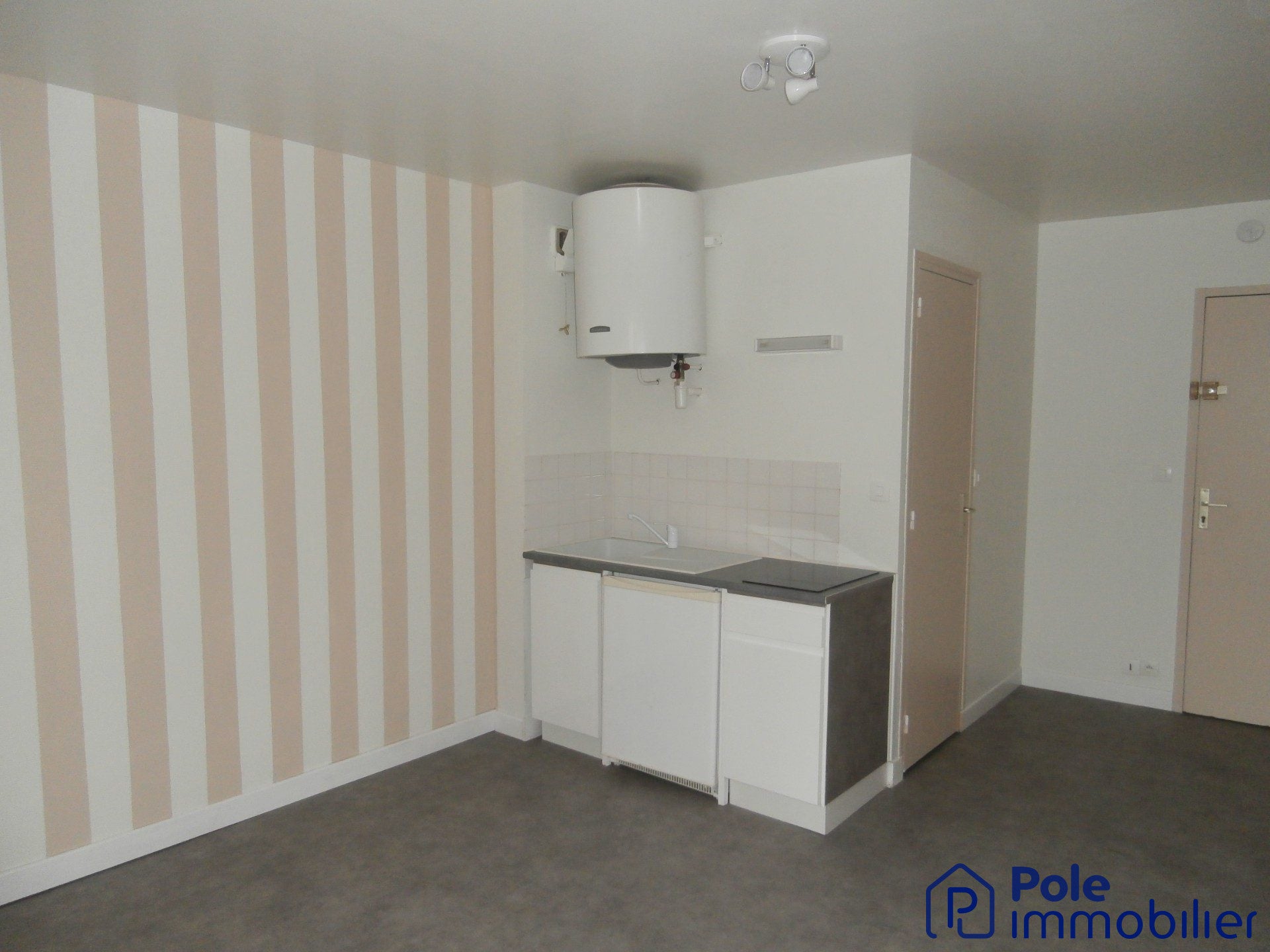 Flat Rue Robert Letellier in Caen