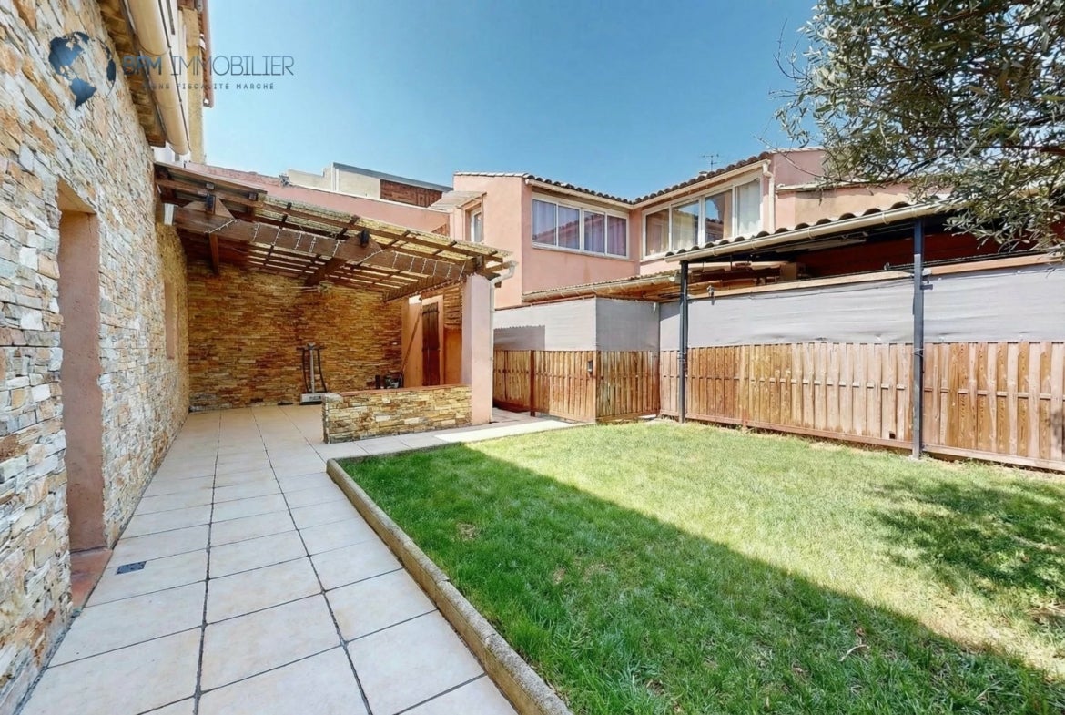 House Boulevard Reynaud de Trets in Marseille