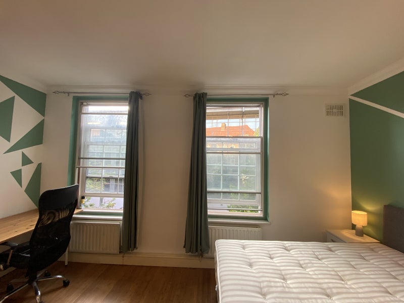 Room Hornsey Road in Greater London