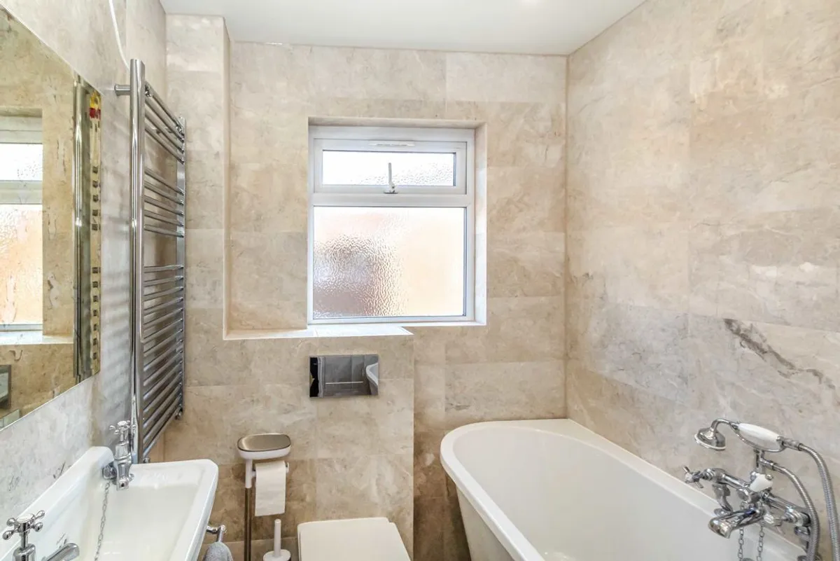 House Harvesters Close in Greater London