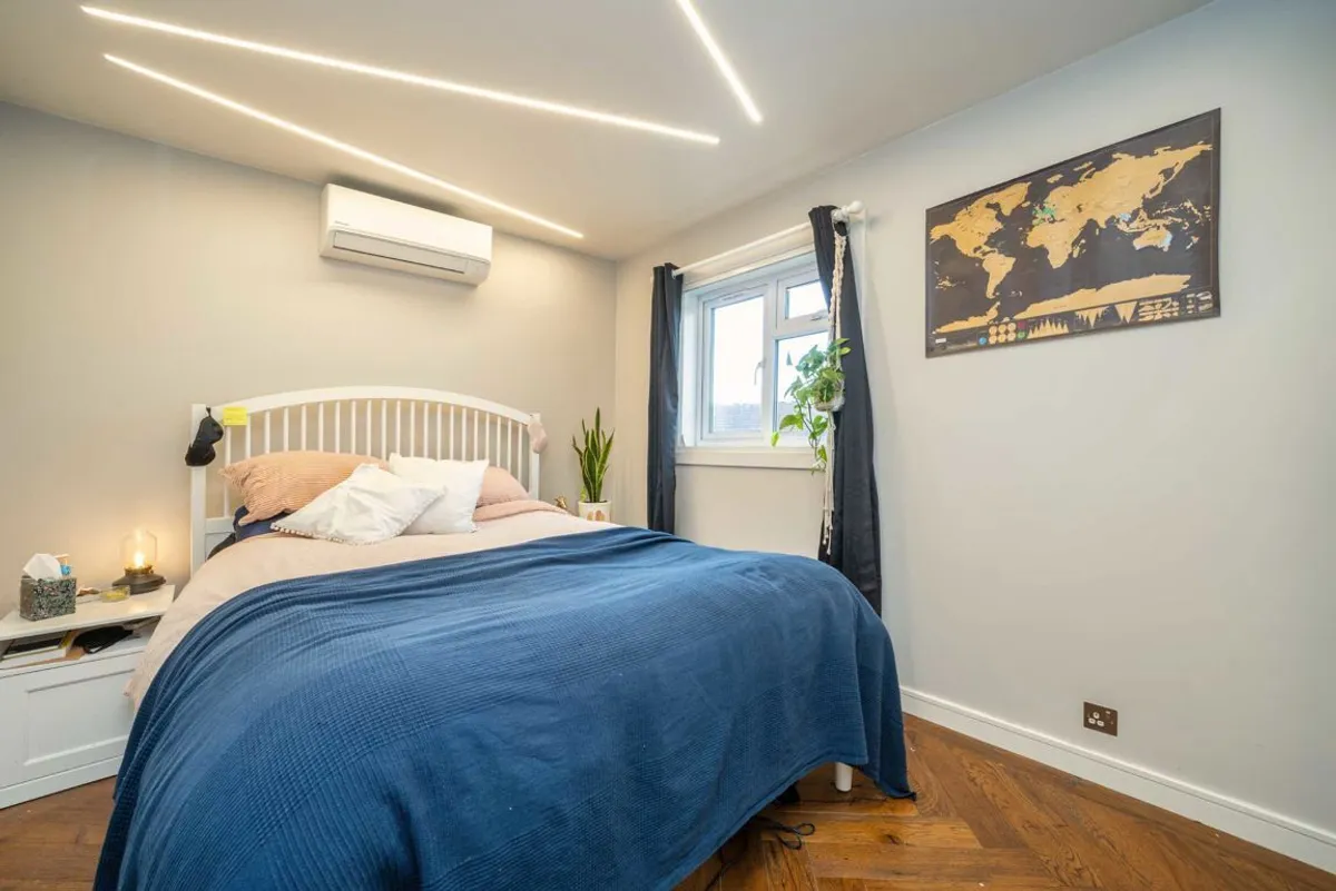 House Harvesters Close in Greater London