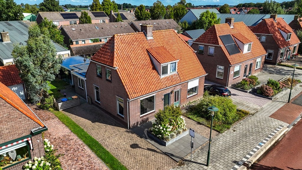Huis Hoofdstraat 57 in Ossenzijl