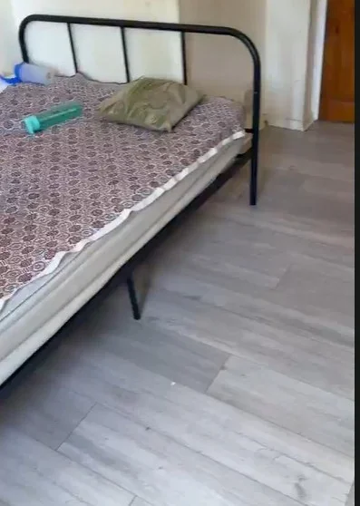 Room Cowbridge Lane in Greater London