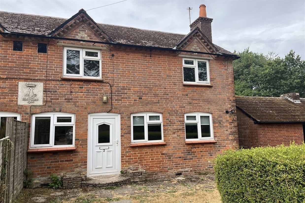 House The Avenue in Farleigh Wallop