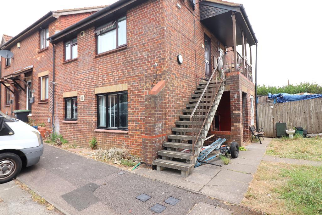 Flat Coverdale in Lewsey Farm