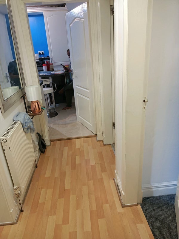 Room Main Street in Rutherglen