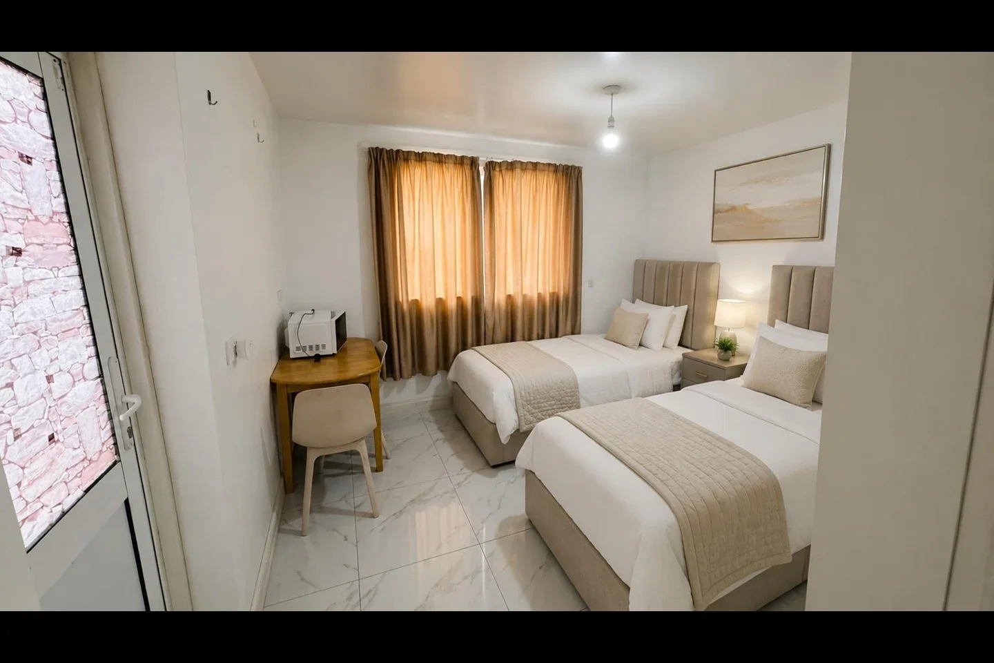 Flat Baron Gardens in Greater London