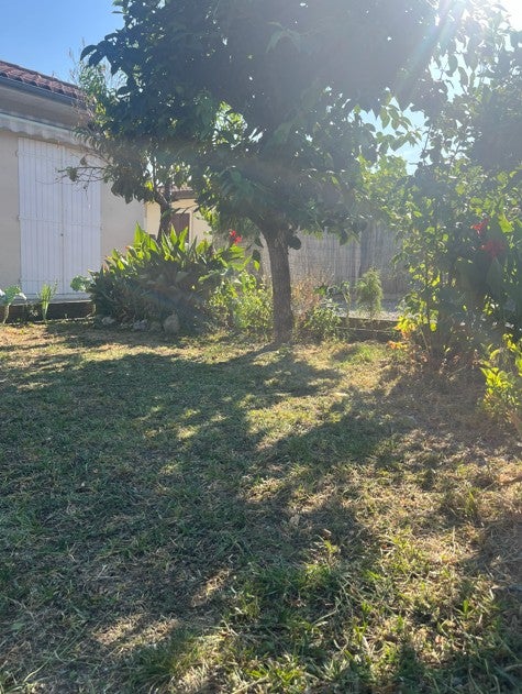 House Rue des Treilles in Libourne
