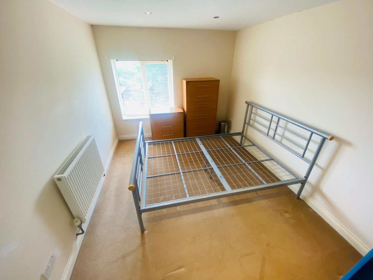 Room Gayner Road in Filton