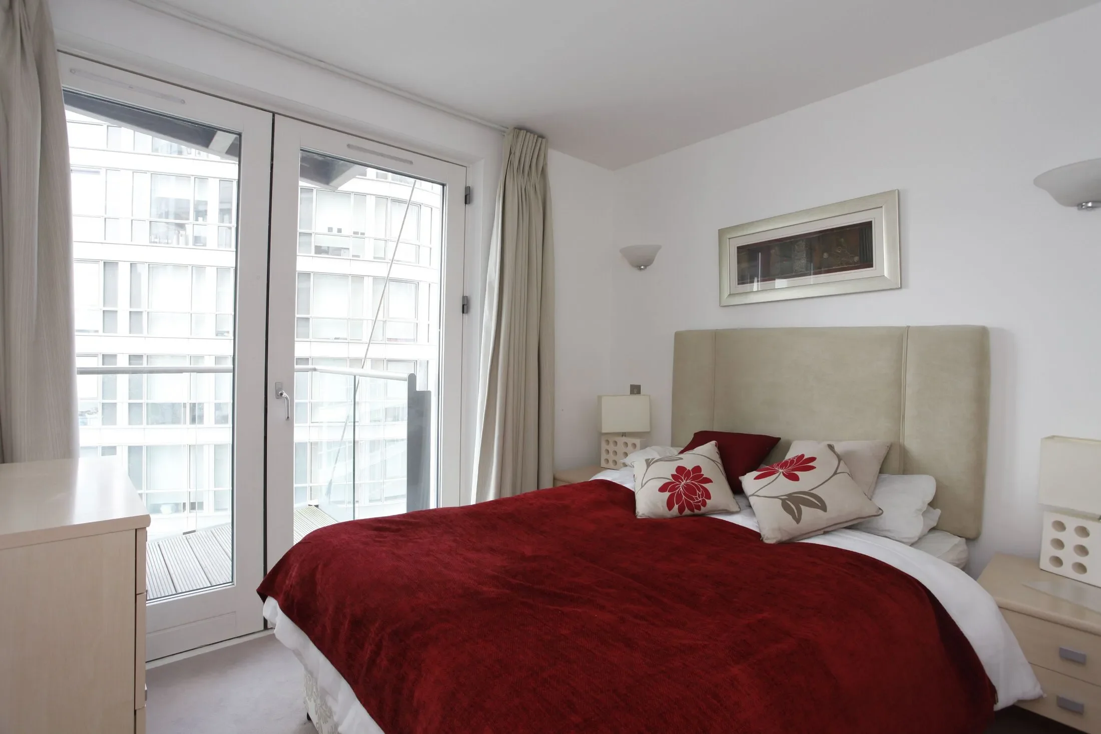 Flat Fairmont Avenue in Greater London