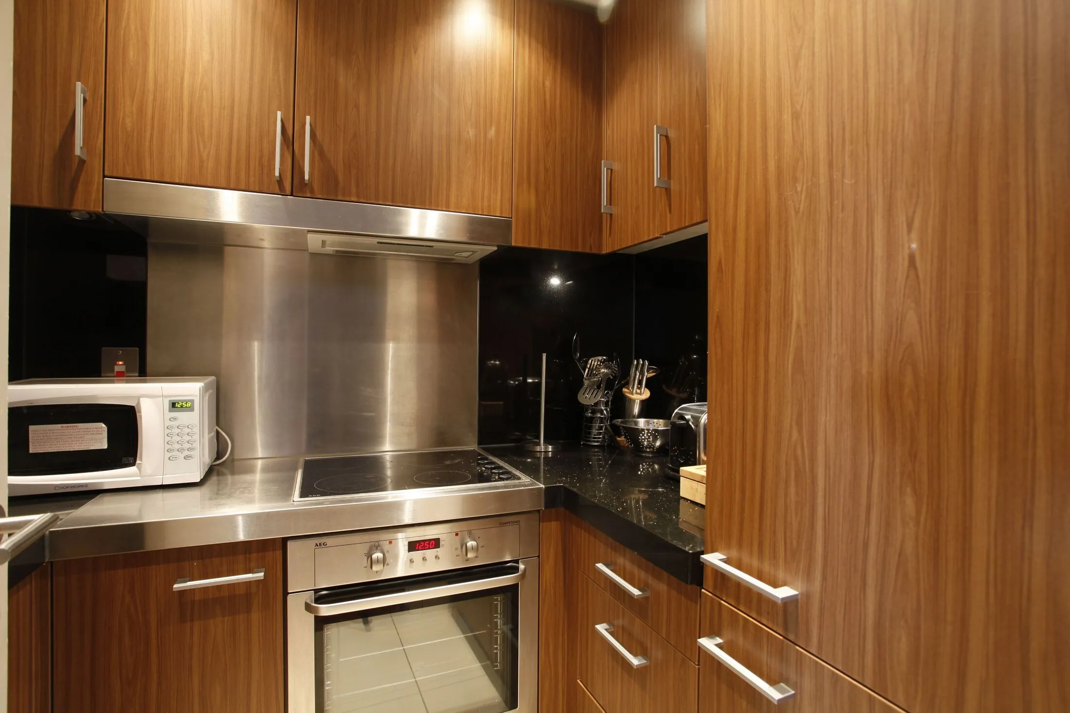 Flat Fairmont Avenue in Greater London