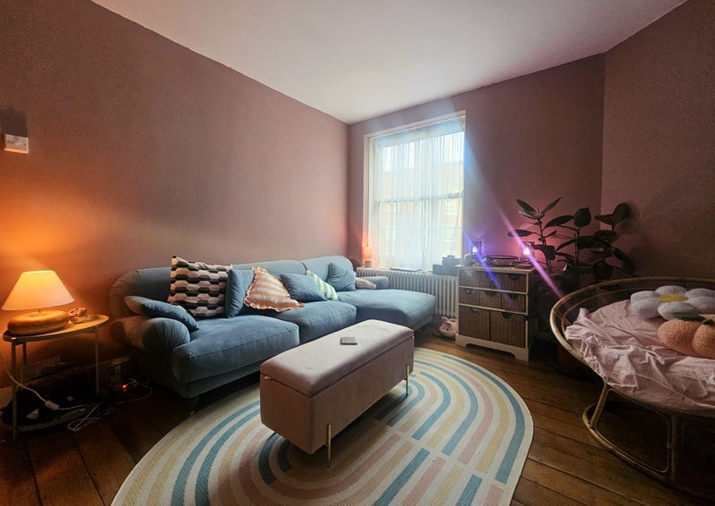 Room Millfields Road in Greater London