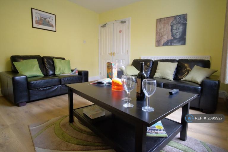 Room Buckingham Street in Aylesbury