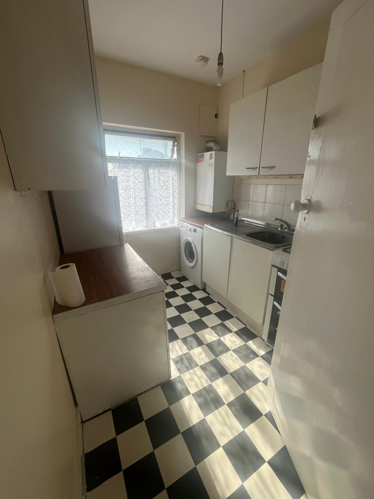 Flat Herbert Road in Greater London