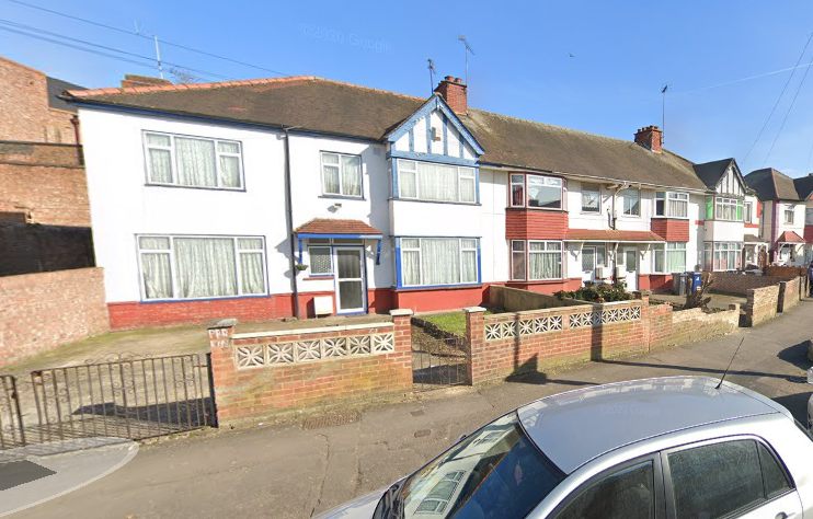 Flat Herbert Road in Greater London