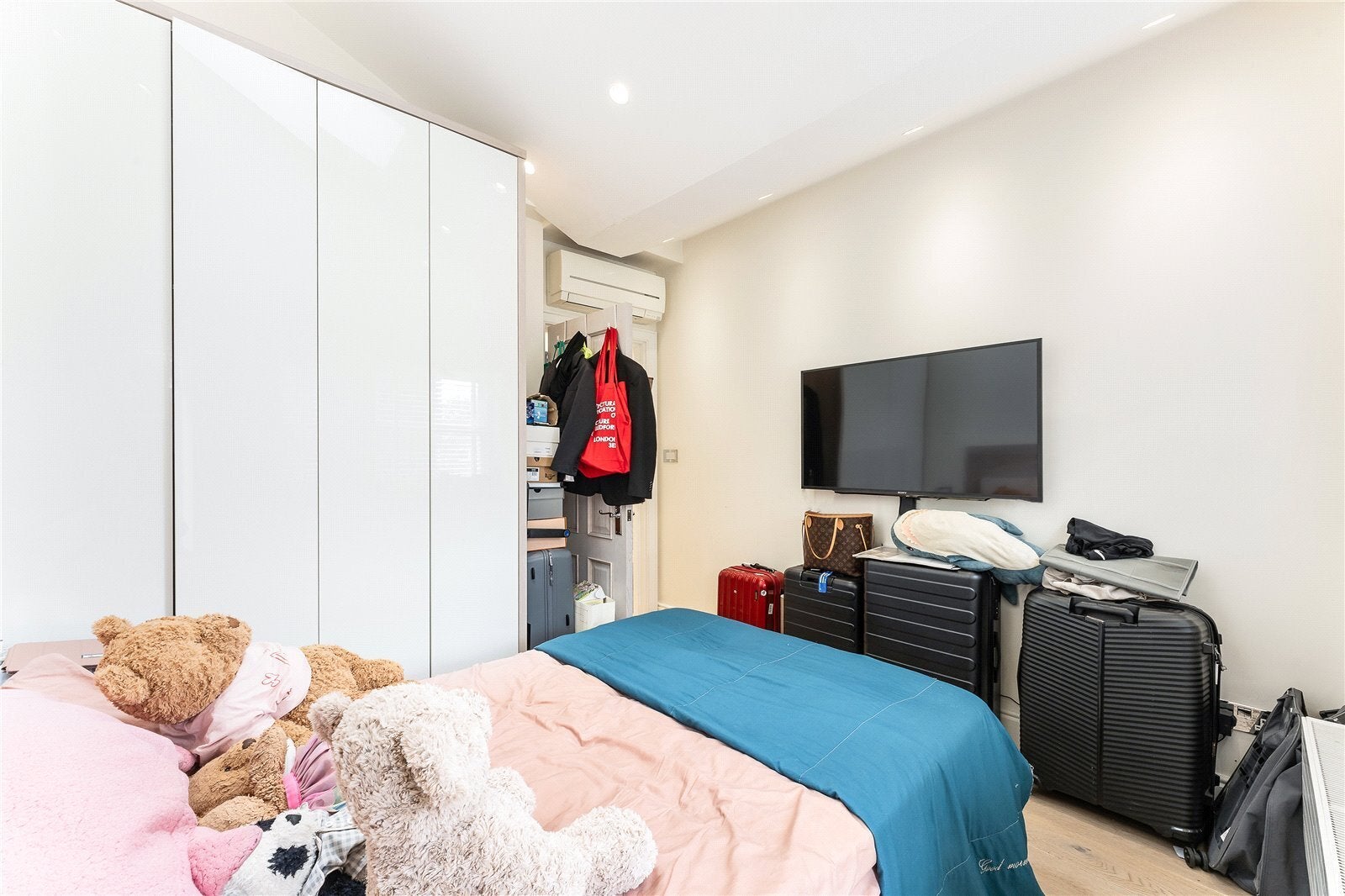 Flat Guilford Street in Greater London