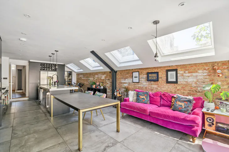 Flat Landcroft Road in Greater London
