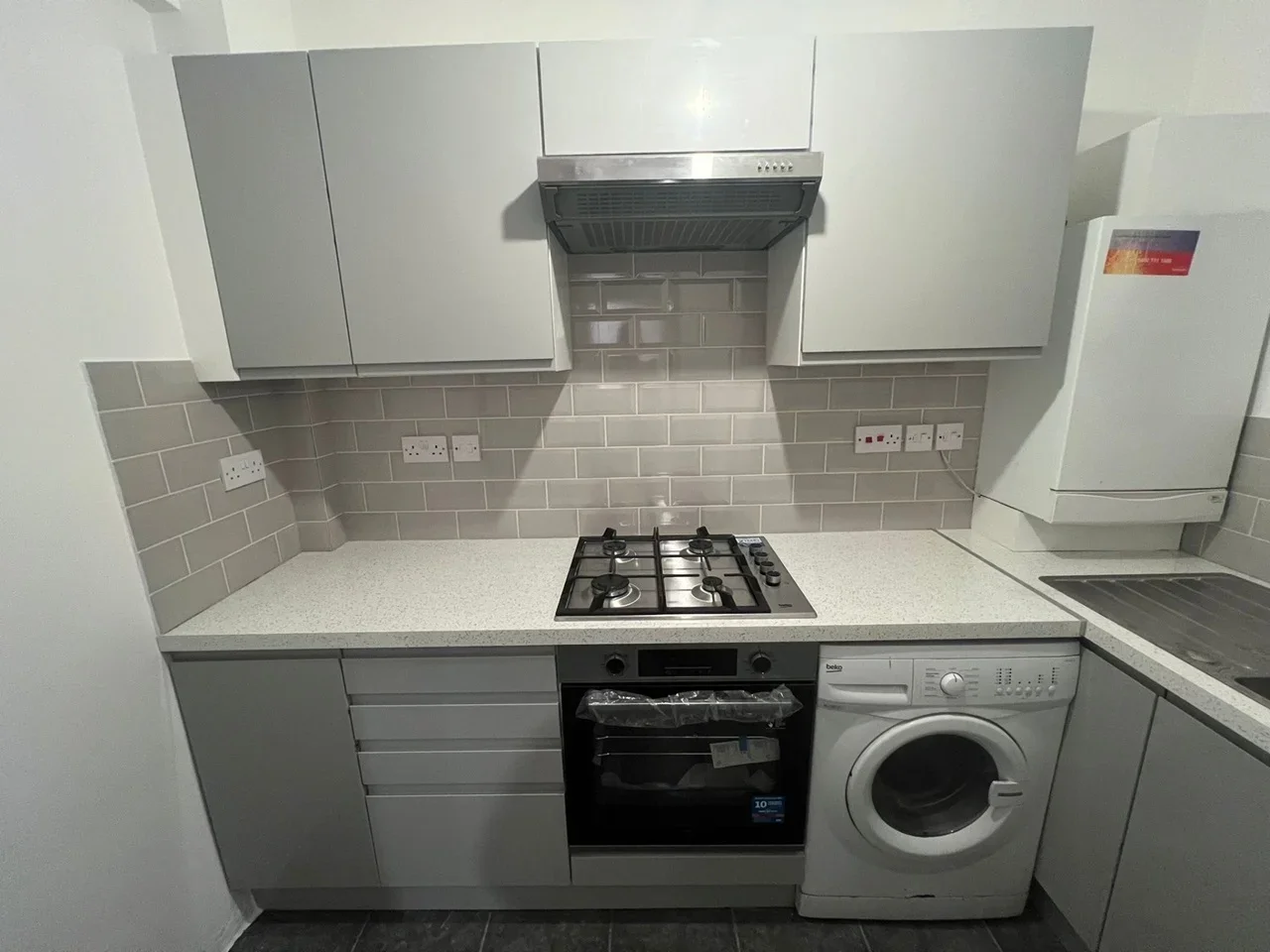 Flat Pembury Road in Greater London