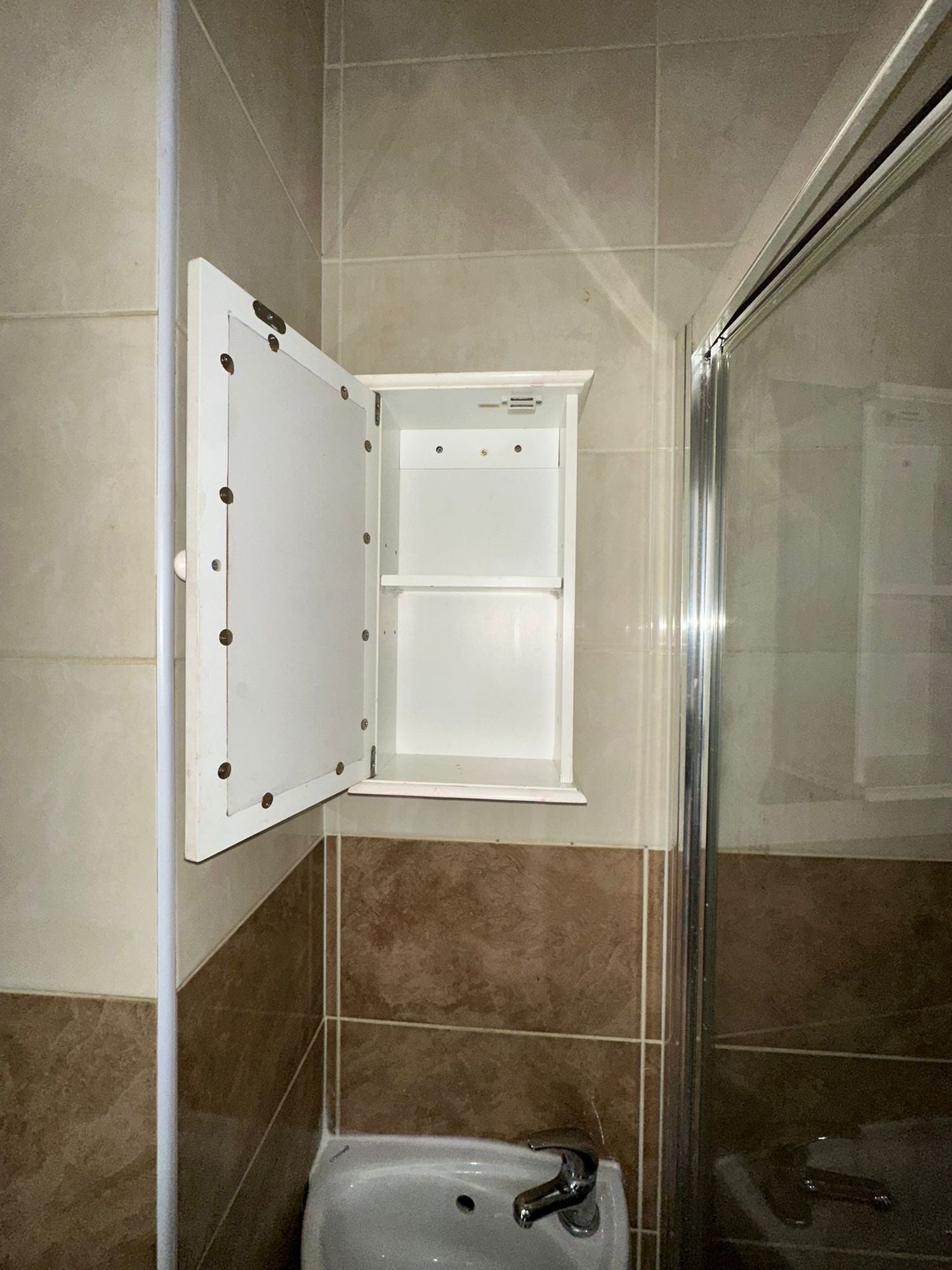 Room Ravensdale Road in Greater London
