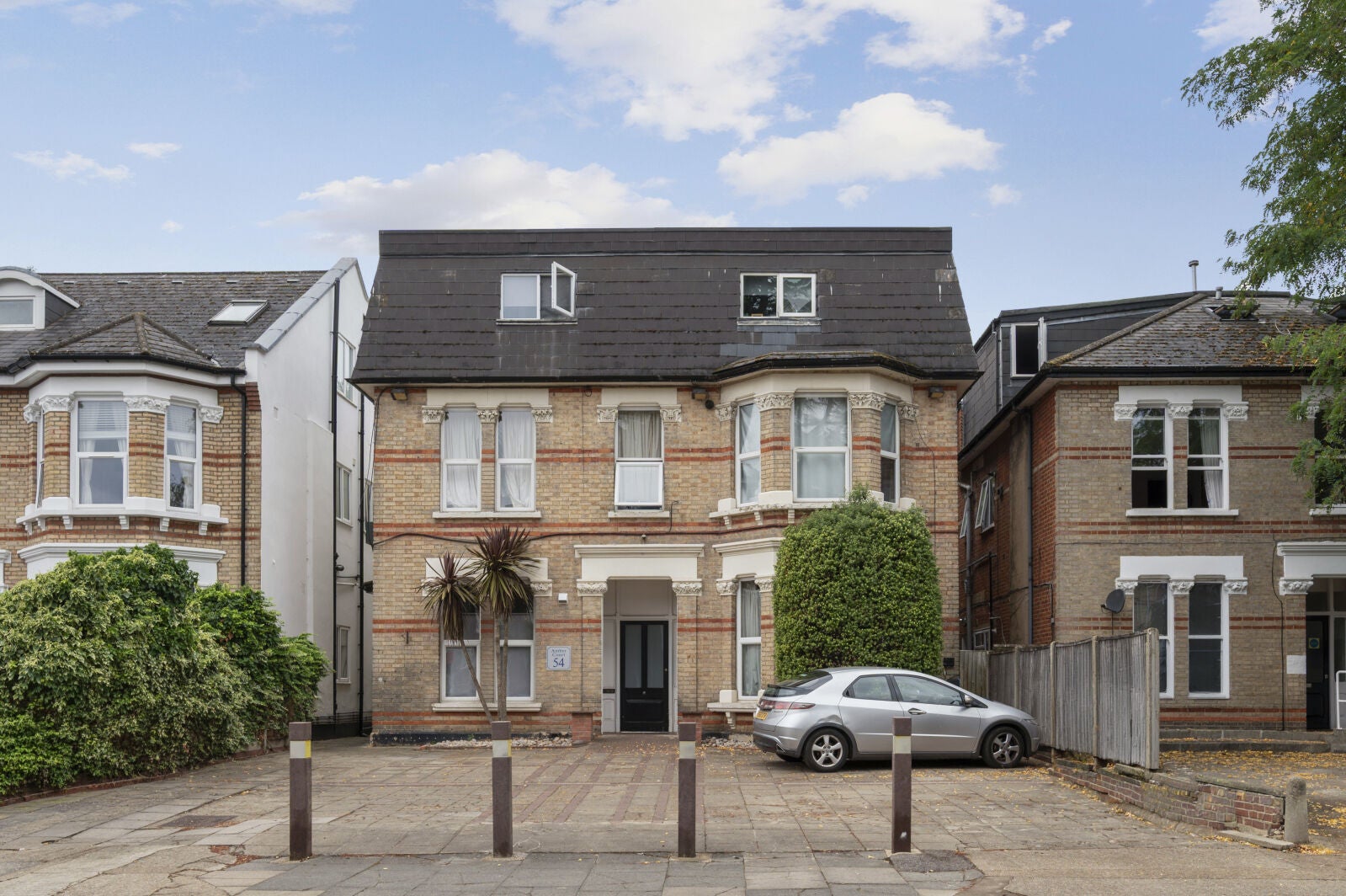 Flat The Avenue in Greater London
