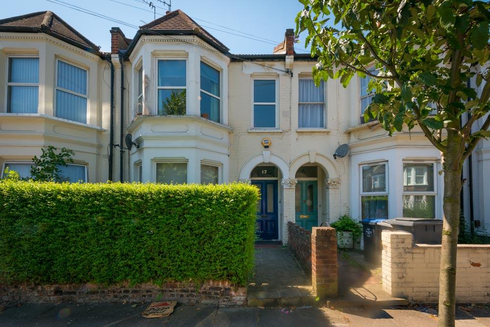 Flat Churchill Road in Greater London