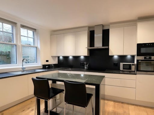 Flat St. Matthew Street in City of Westminster